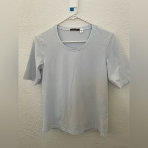 Women's Louis Vuitton Uniformes
Short Sleeve. Size: L Louis Vuitton